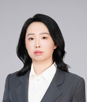 赵嘉雯 